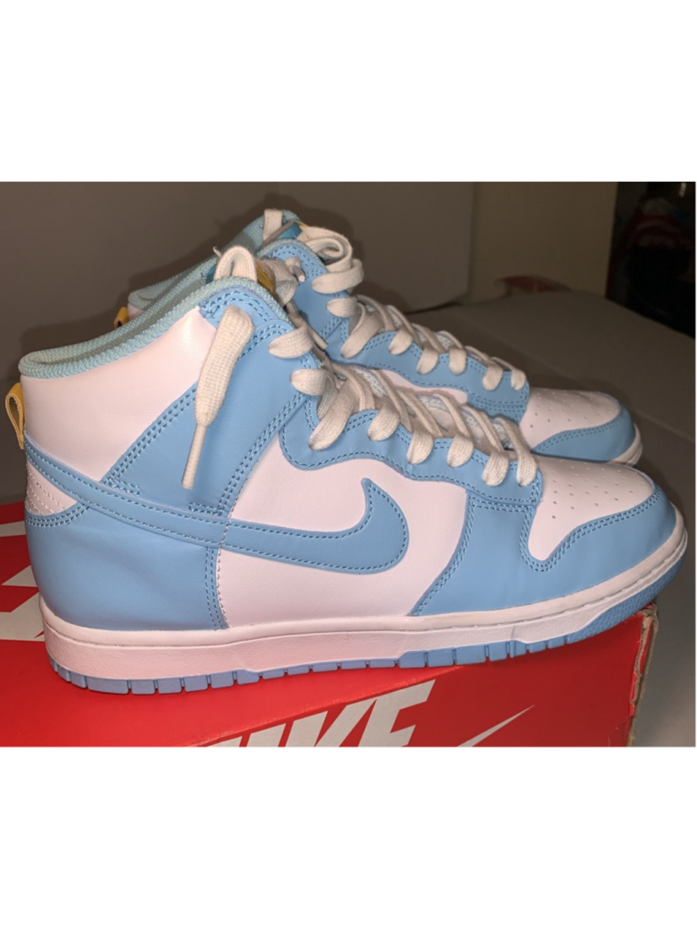 Nike Dunk Hi Retro Blue Chill/White Sneakers Mens Size 9.5 With Damaged Box - Picture 2 of 16